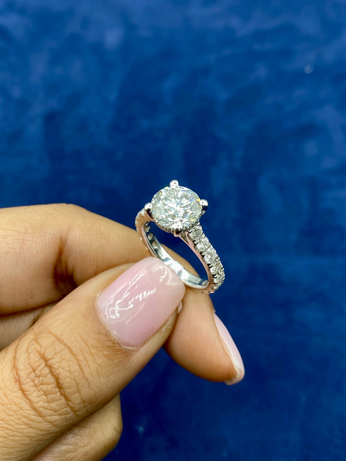 14K Gold Elegant Circle Cut Lab Diamond Engagement Ring - additional product view 3