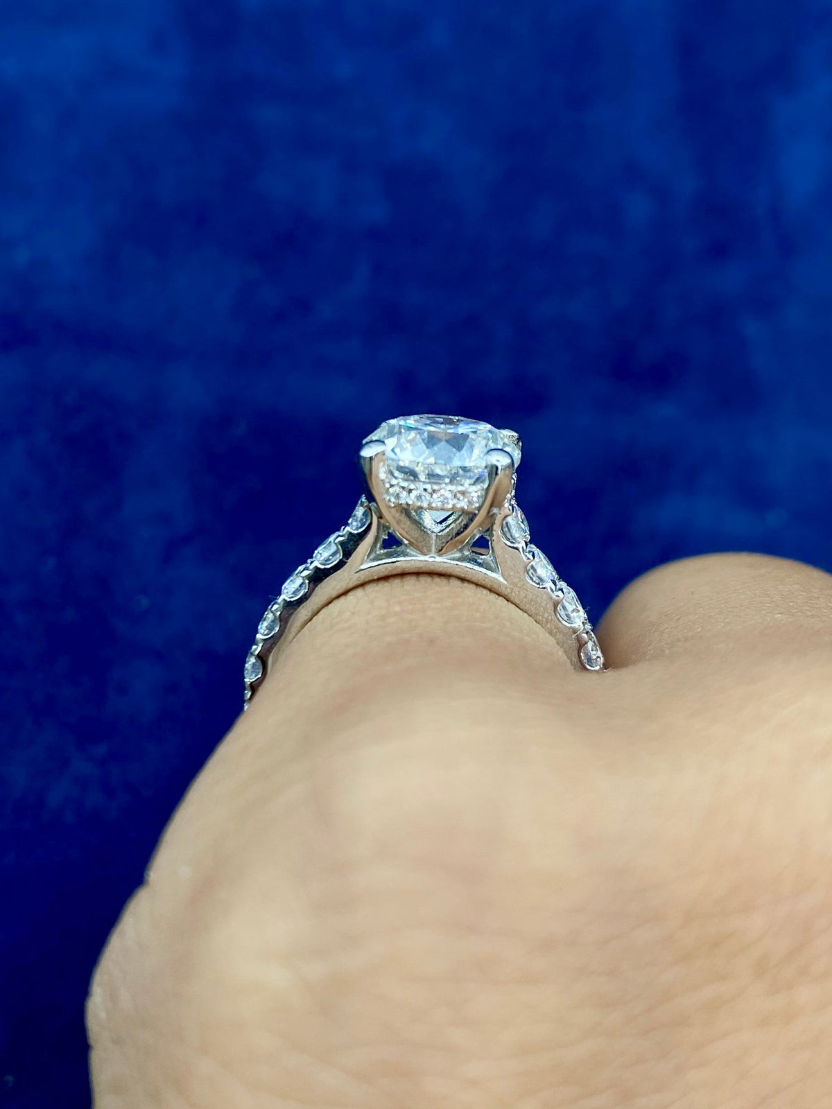 14K Gold Elegant Circle Cut Lab Diamond Engagement Ring - additional product view 5