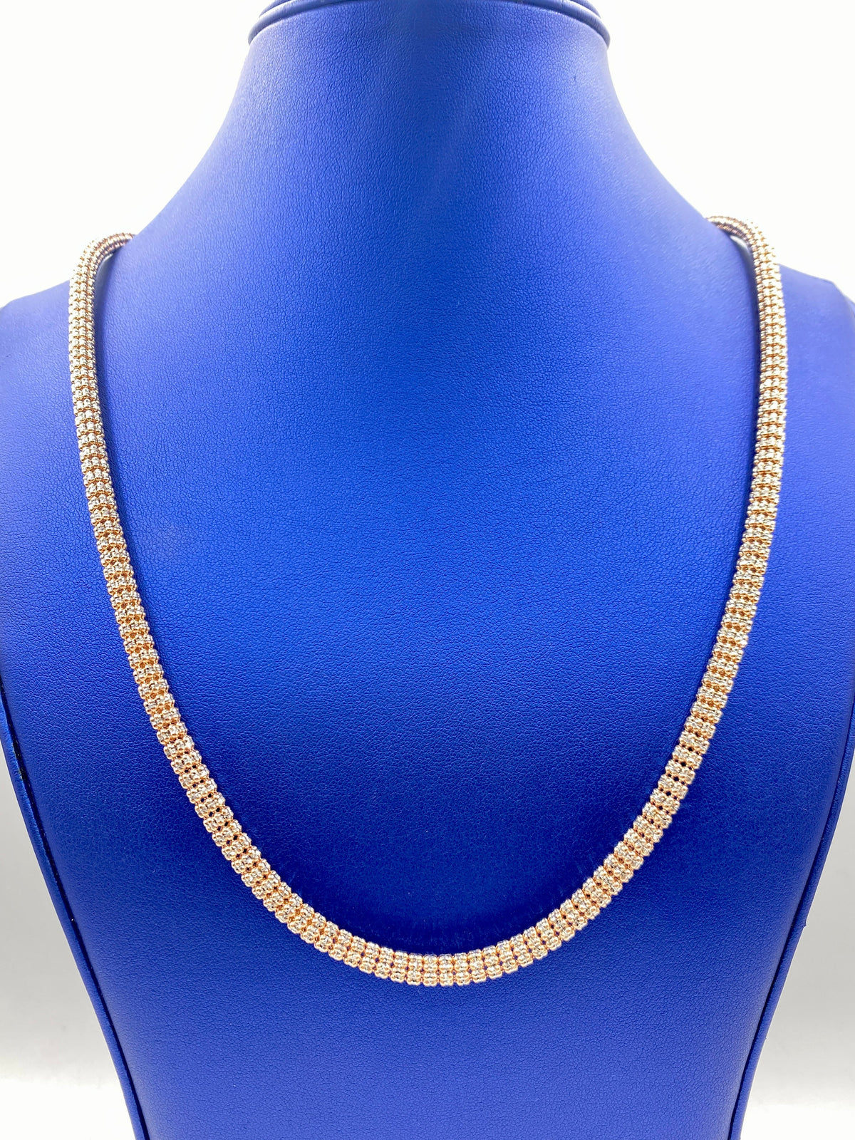 14K Gold 5mm Ice Chain in yellow gold, 24” - close-up product photo