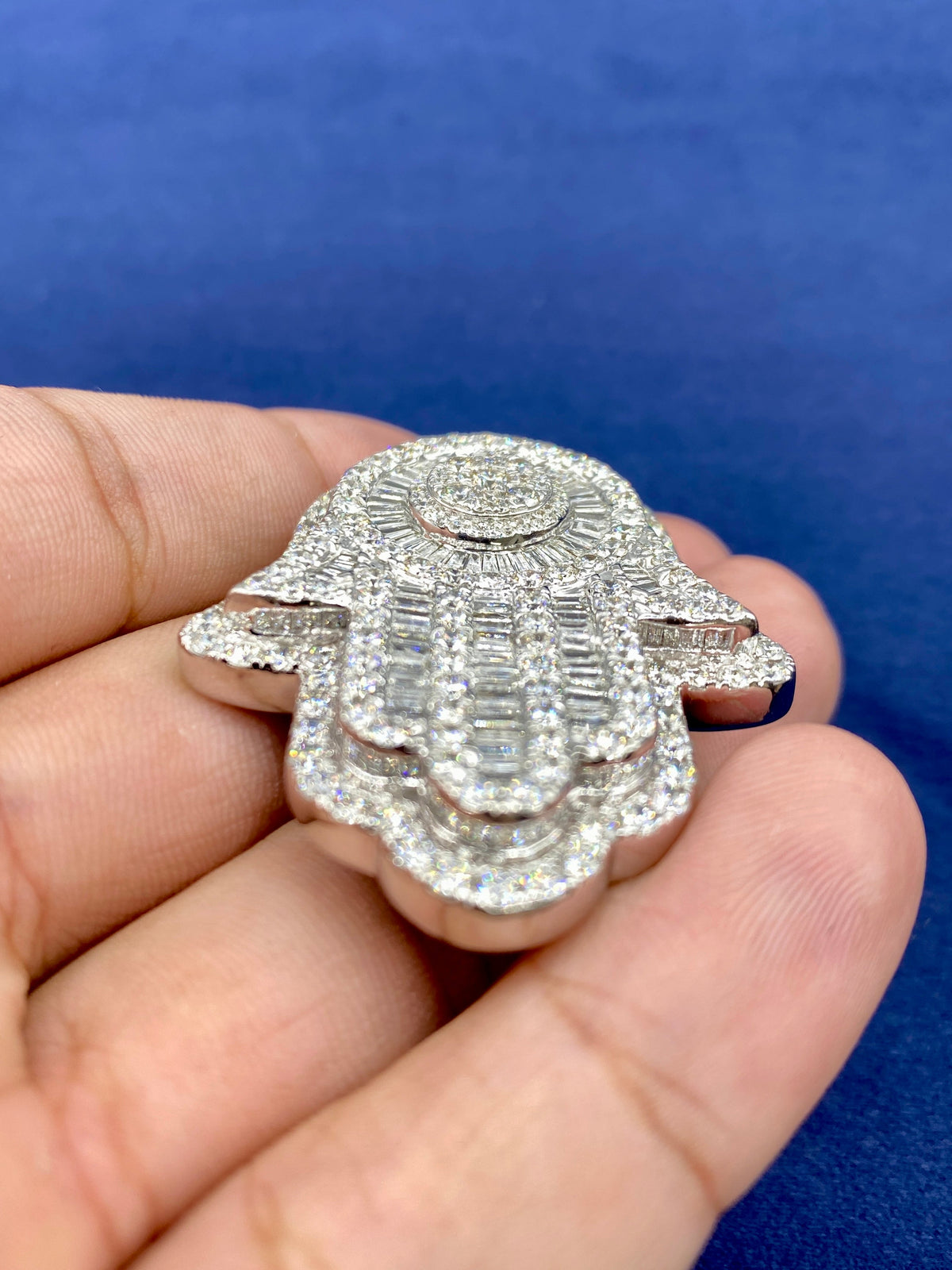 14K Gold and Diamonds Hamsa Pendant - additional product view 5