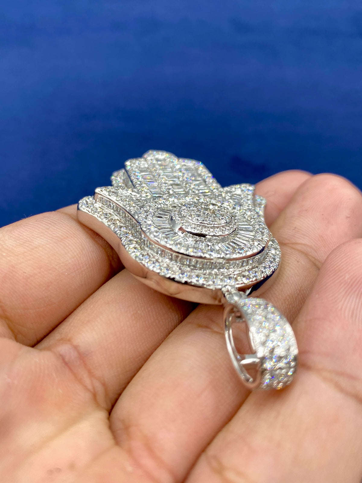 14K Gold and Diamonds Hamsa Pendant - additional product view 7