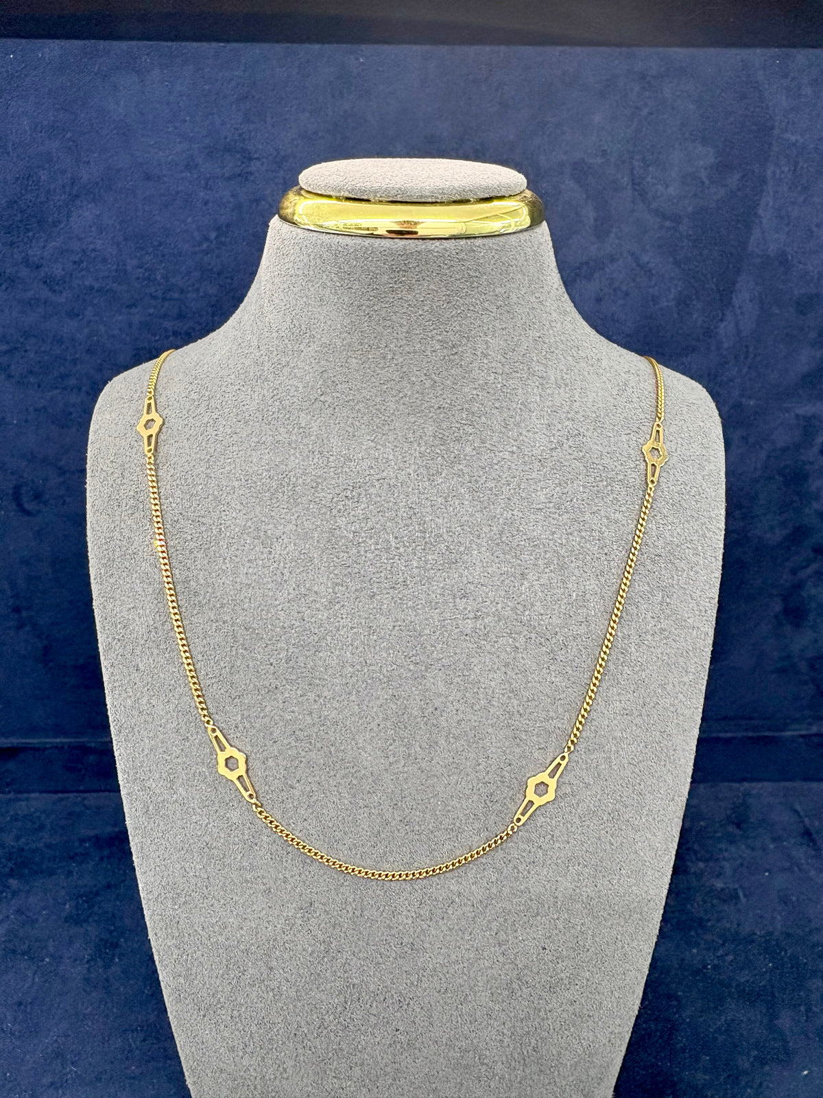 18K Gold Geo Link Chain - additional product view 2