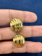 18K Gold Wavy Circle Earrings - additional product view 3