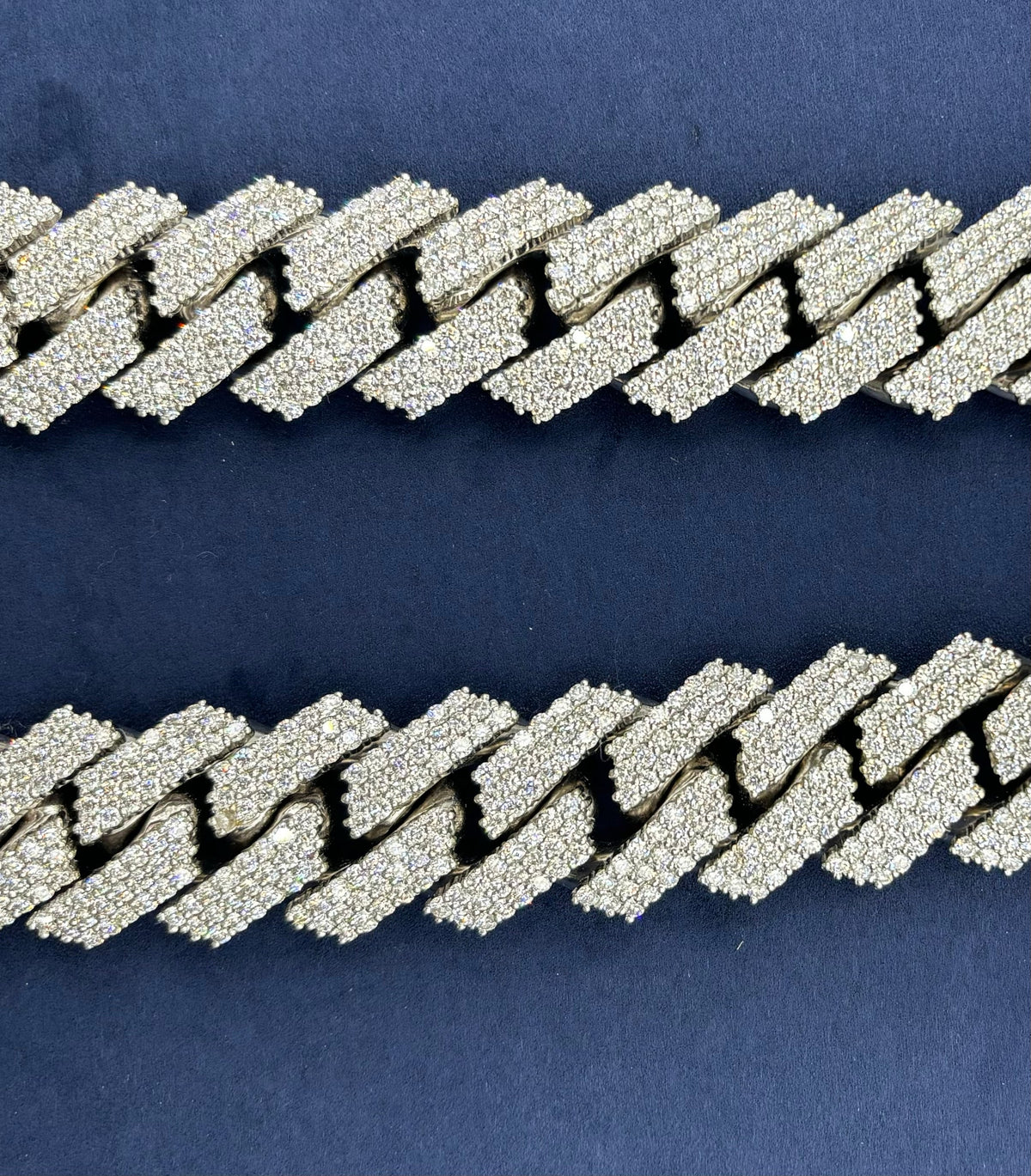 14K White Gold Jumbo 27mm Diamond Cuban Chain - additional product view 5