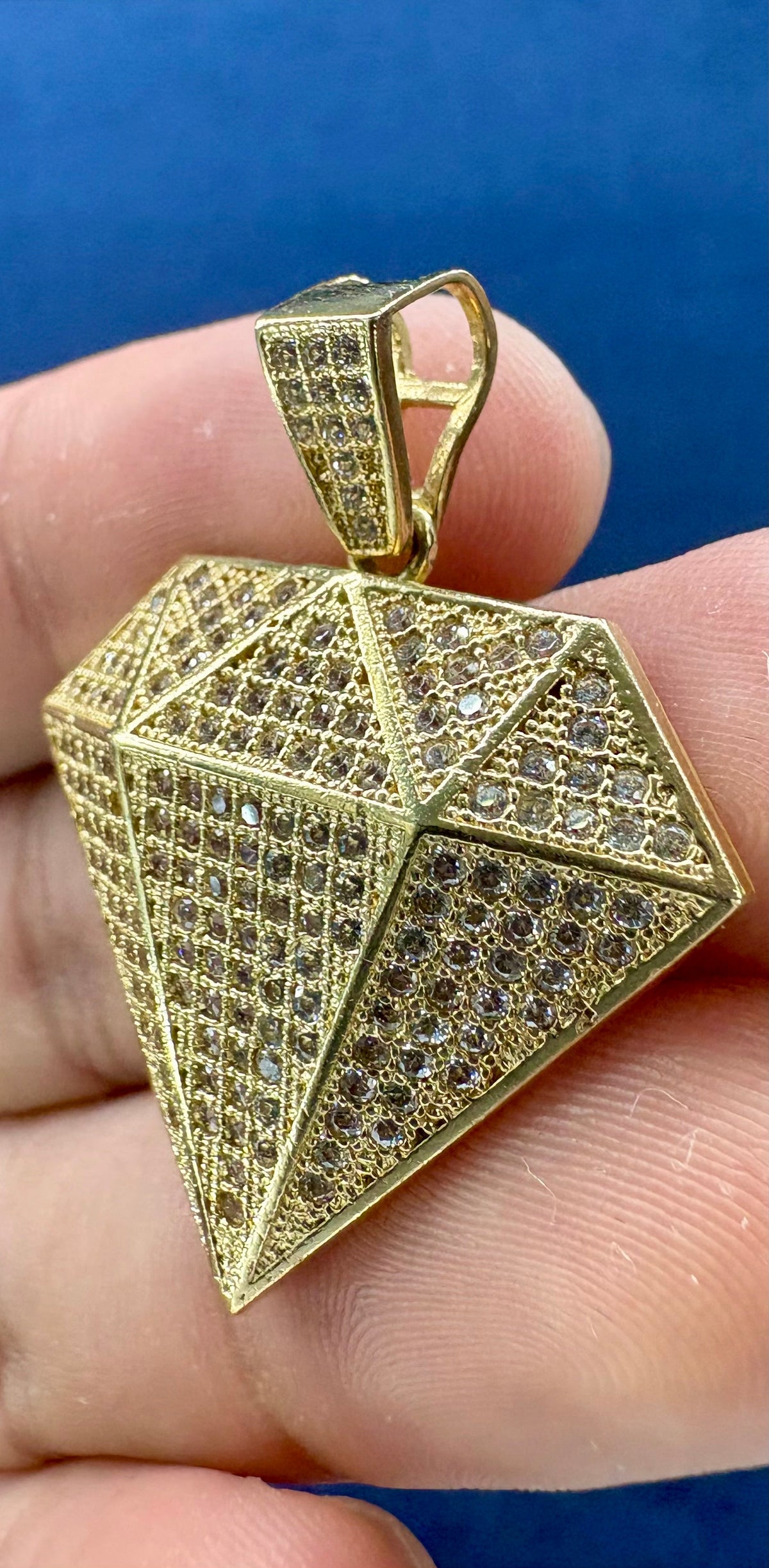 10K Gold and White Saphire Diamond Shape Pendant - additional product view 4