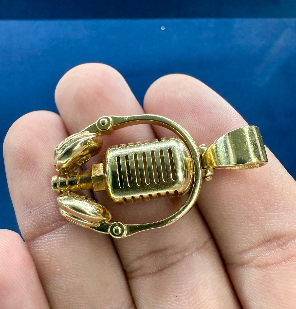 Solid 14K Gold Headset Pendant - additional product view 4