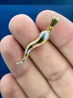14K Gold Tri-Color Italian Horn Pendant - additional product view 4