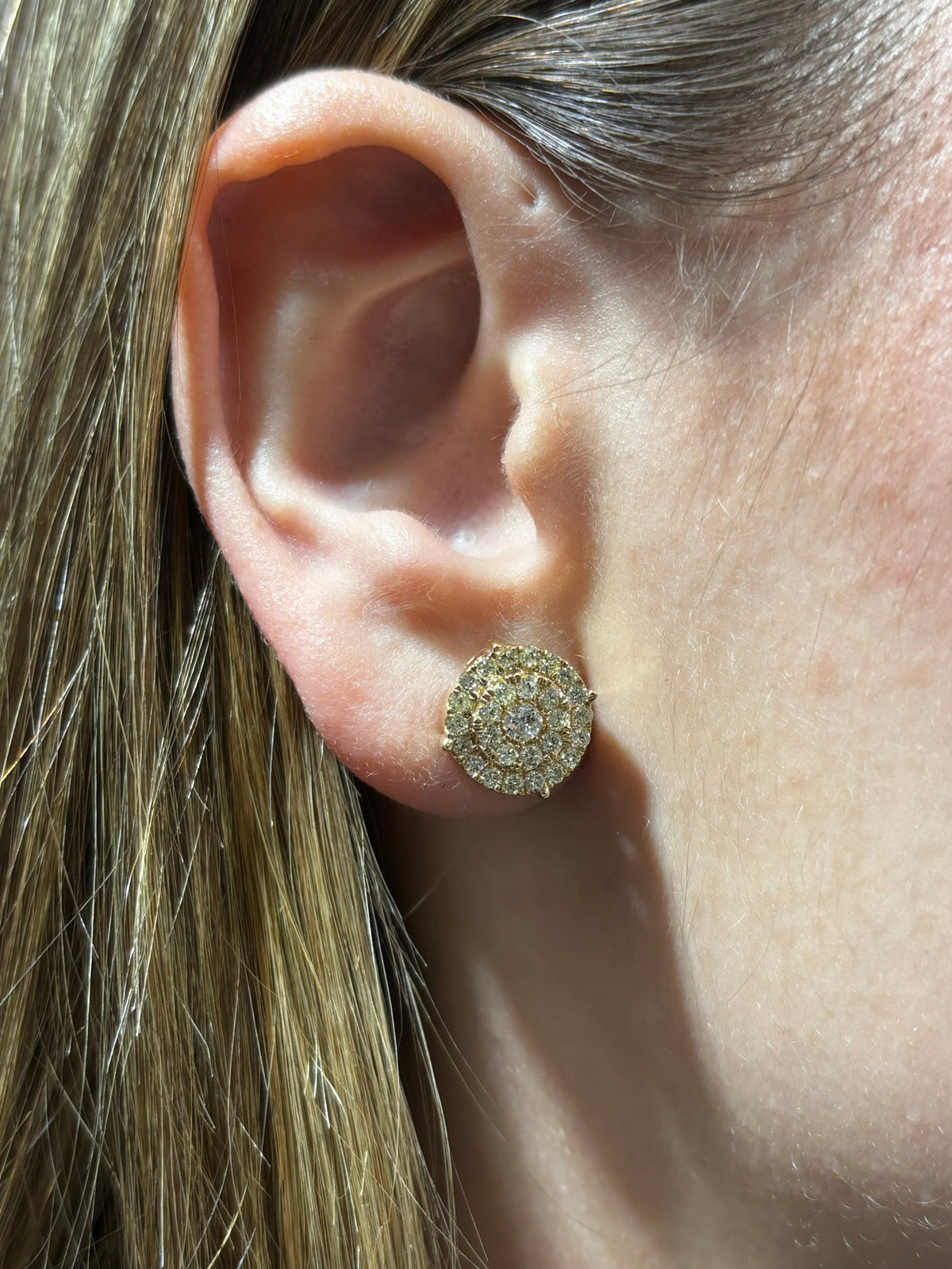 14K Gold Thick Circle Diamond Earrings 1.7 Ct - additional product view 6