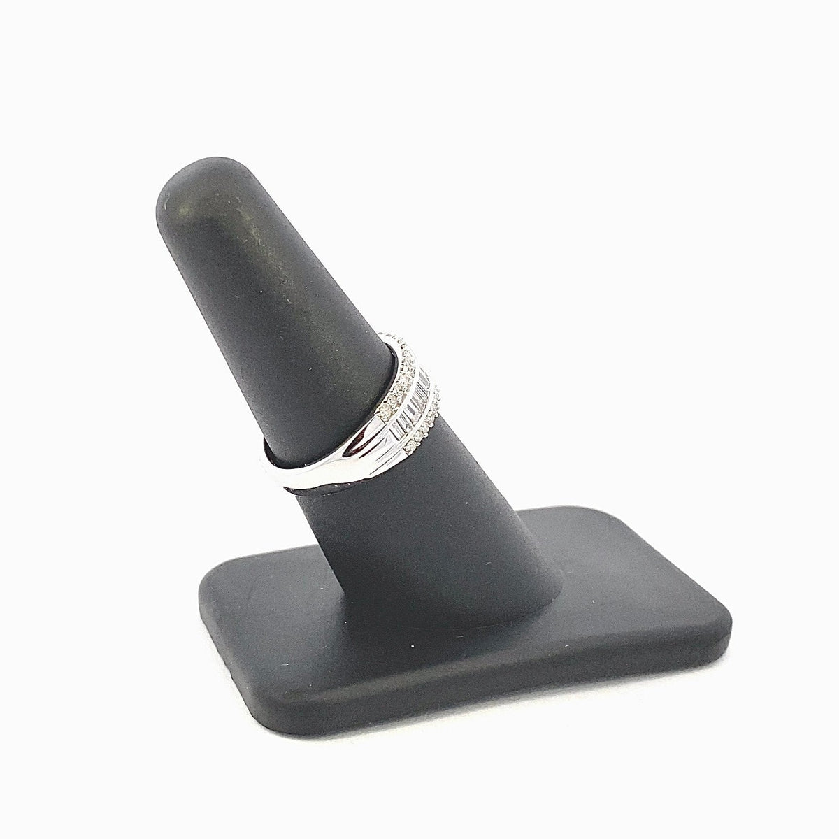 14K Gold Single Row Baguette Diamond Ring - additional product view 11