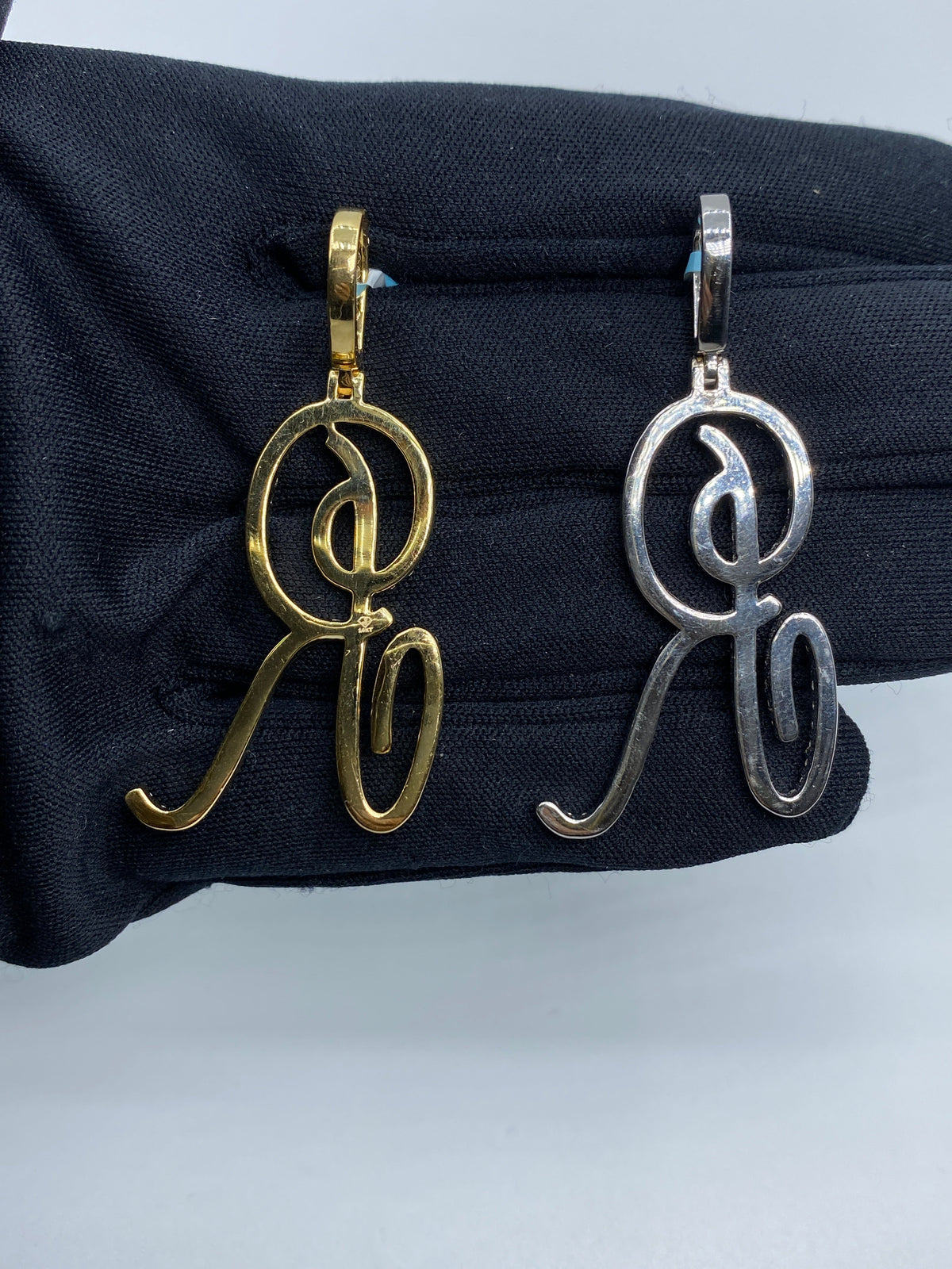 14K Gold Initial R Large Script Diamond Pendant - additional product view 6