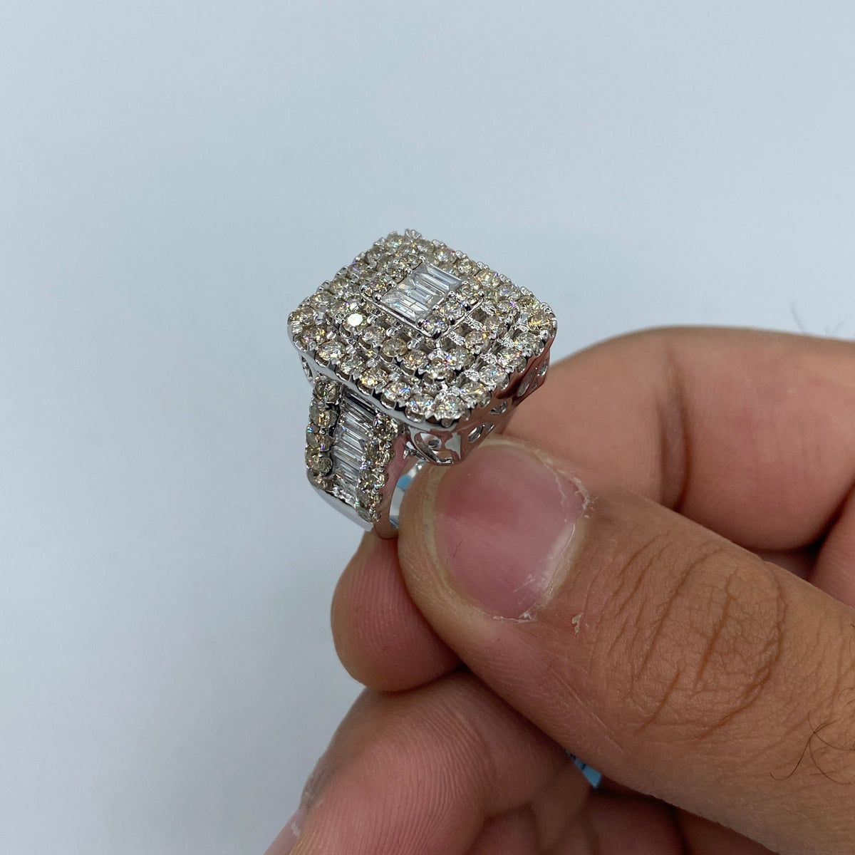 14K Gold Rectangle Center Diamond Baguette Ring in White - additional product view 3