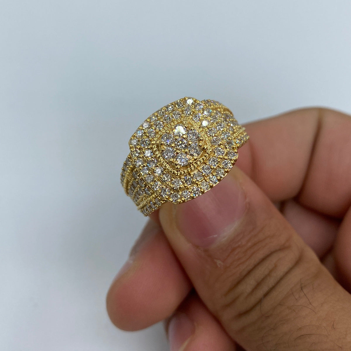 14K Gold Square Barcelona Diamond Ring in yellow gold - close-up product photo