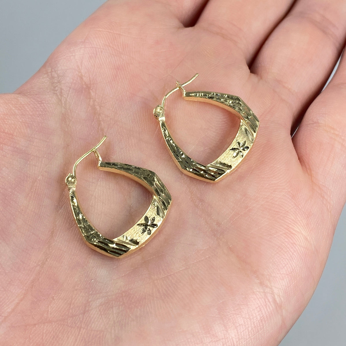 10K Gold Winter Flower Crown Hoop Earrings - additional product view 2