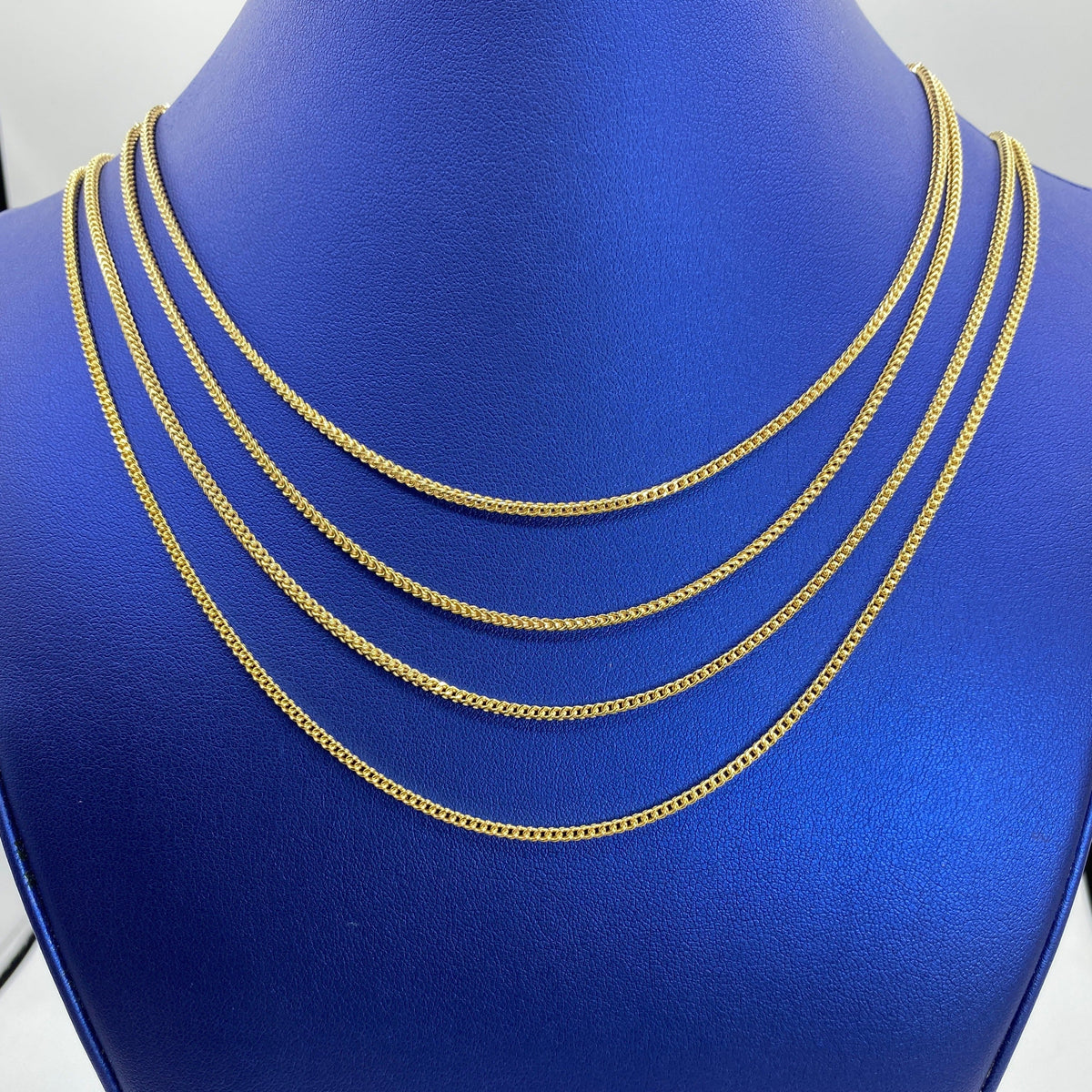 10K Gold 1.5mm Franco Link Chain 16–22 in, 16" - close-up product photo