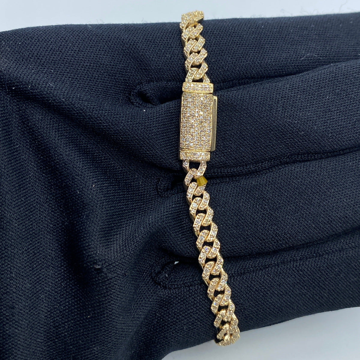 10K Gold 5mm Cuban Link Diamond Bracelet 7 in - additional product view 3
