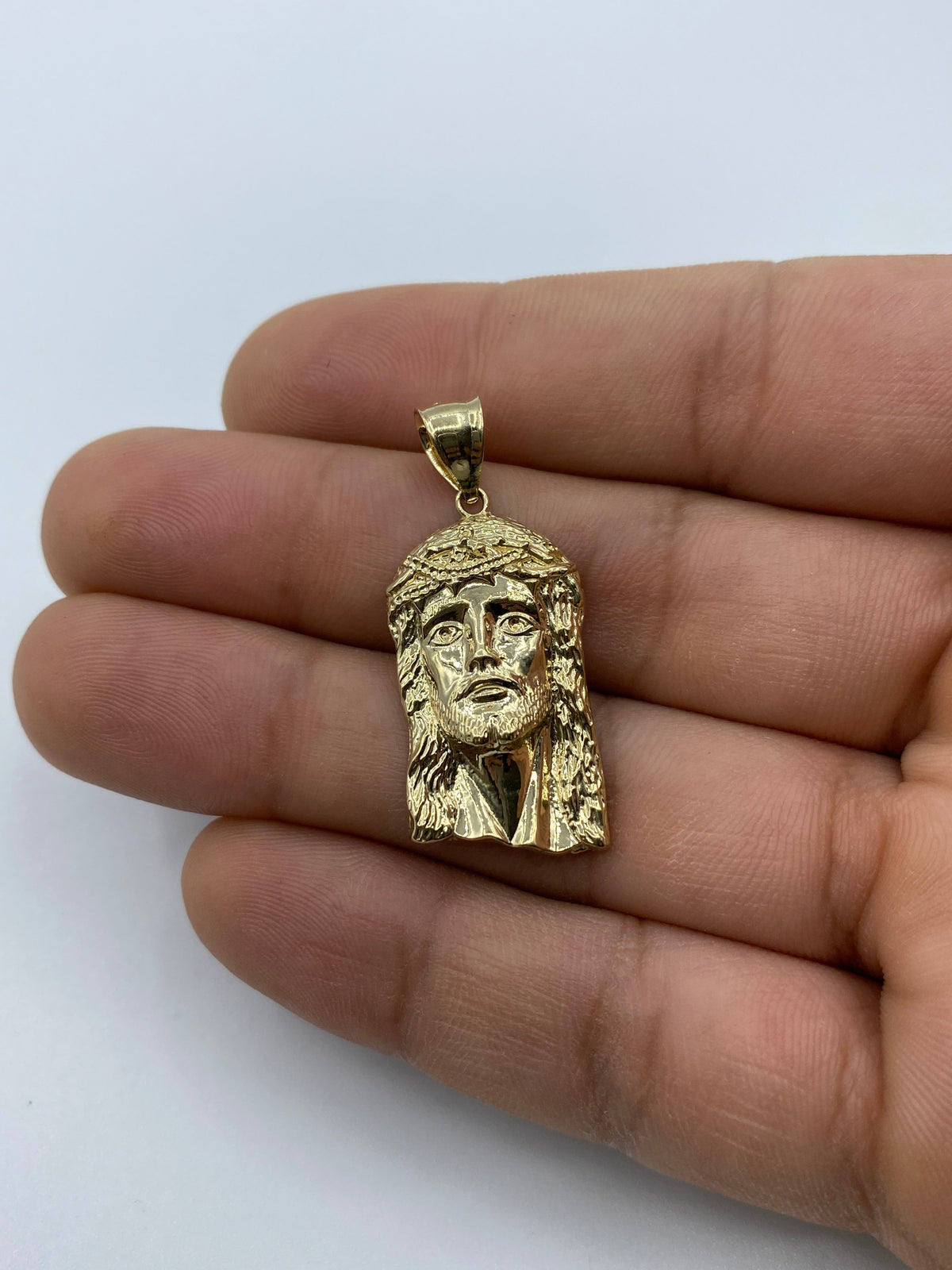 14K Gold Jesus Head Pendant 1.4 in - additional product view 3