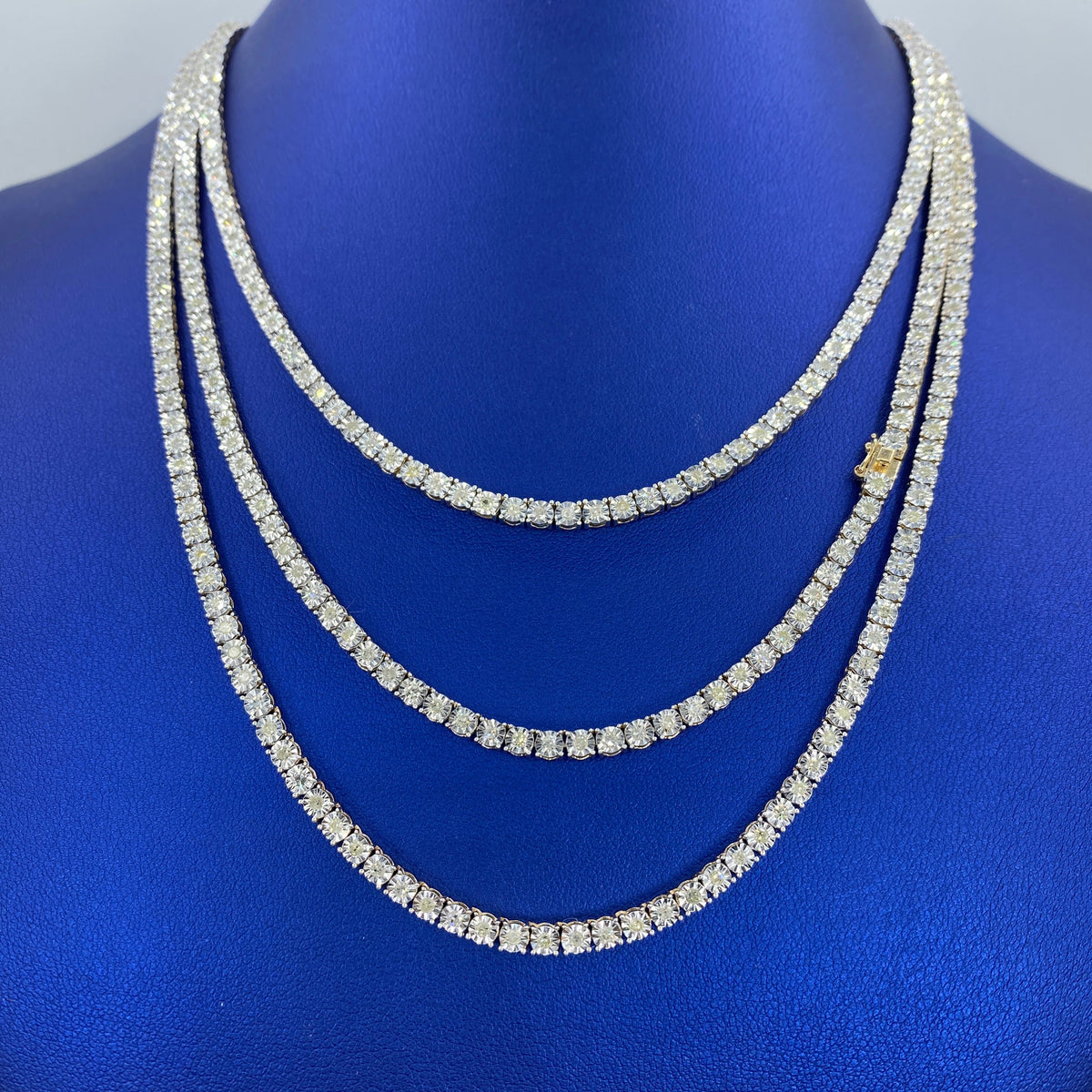 10K Gold Shine Diamond Tennis Chains 16–20 in in yellow gold, 16" - close-up product photo