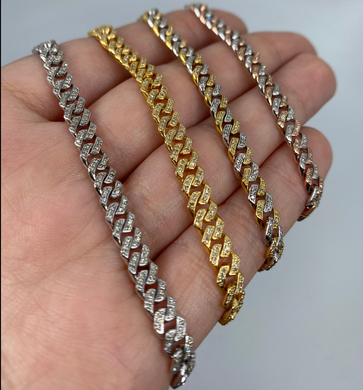 10K Gold 5.5mm Cuban Link Diamond Bracelet 7–8 in - additional product view 8