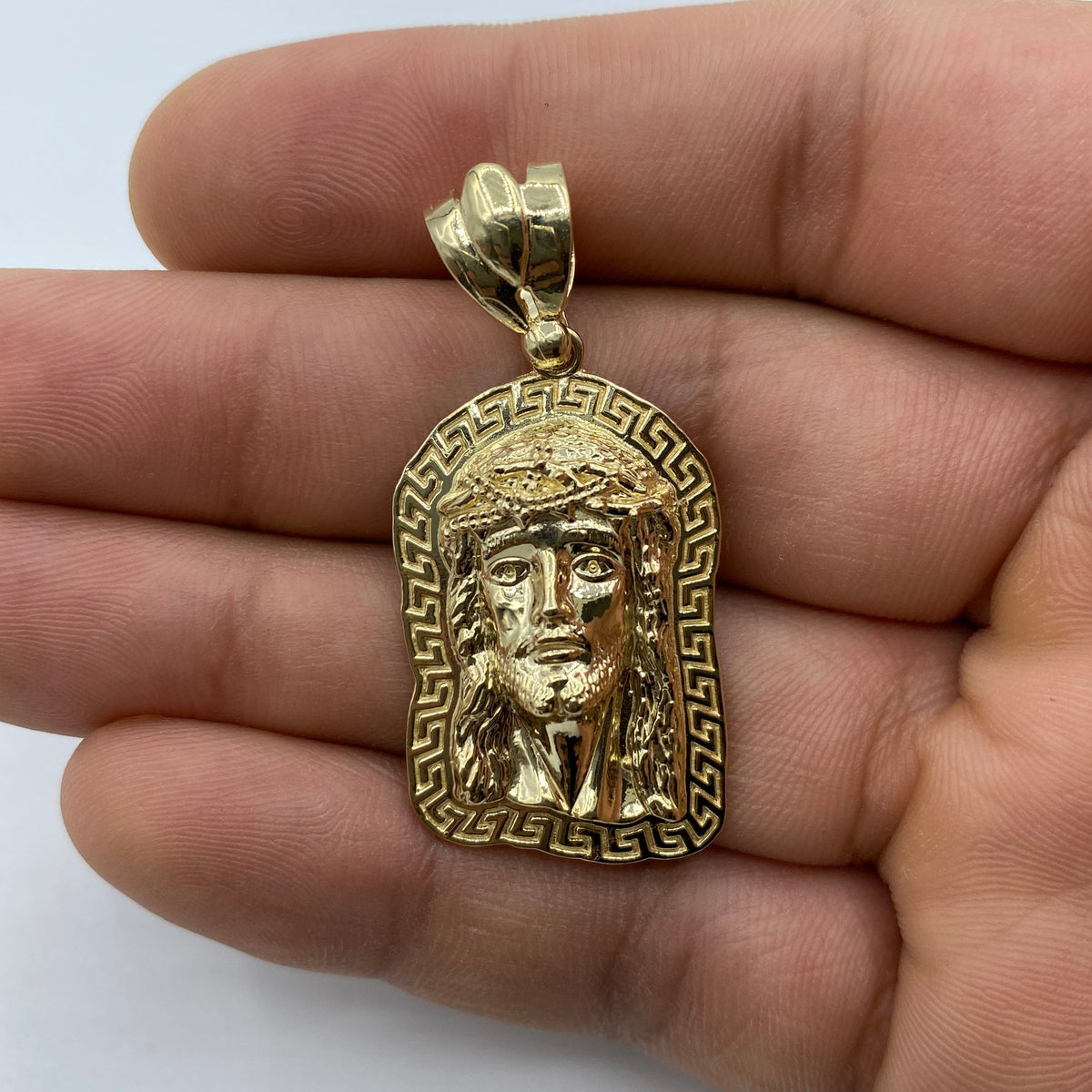 14K Gold Jesus Head Medallion Pendant 1.75 in - additional product view 7
