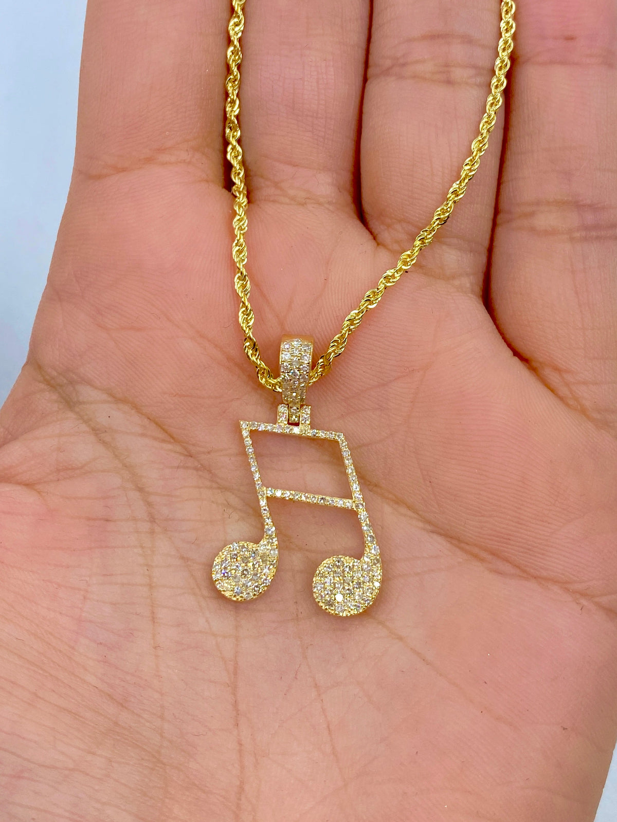10K Gold Diamond Music Note - additional product view 3