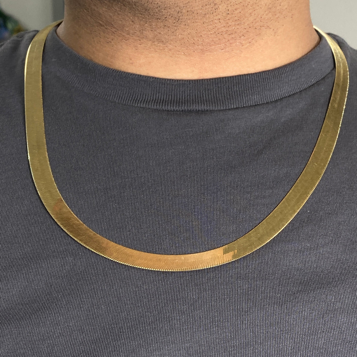 10K Gold 9mm Herringbone Link Necklace 24 in - additional product view 3
