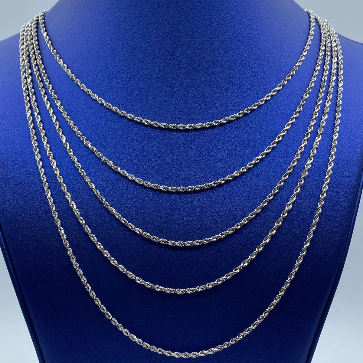 10K 2.8mm Rope Chain in Gold 16–24 in - additional product view 2
