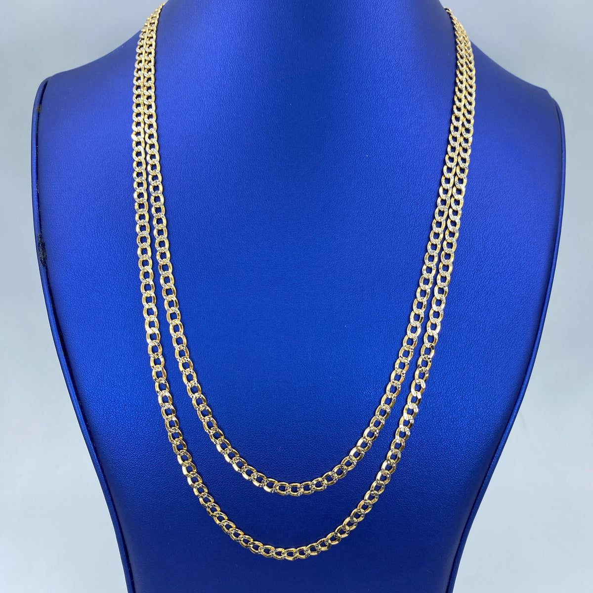 14K Gold 4.5mm Flat Two-Tone Cuban Link Chain 22–24 in - additional product view 2