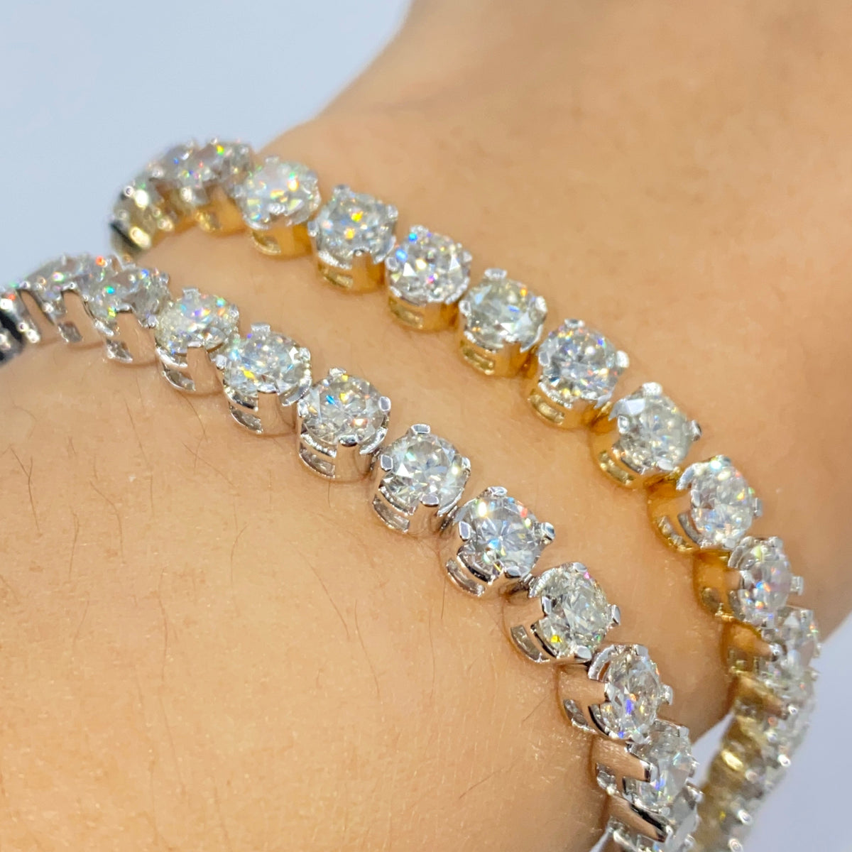 14K Gold Tennis Diamond Bracelet 7 in in white gold, 6 - close-up product photo