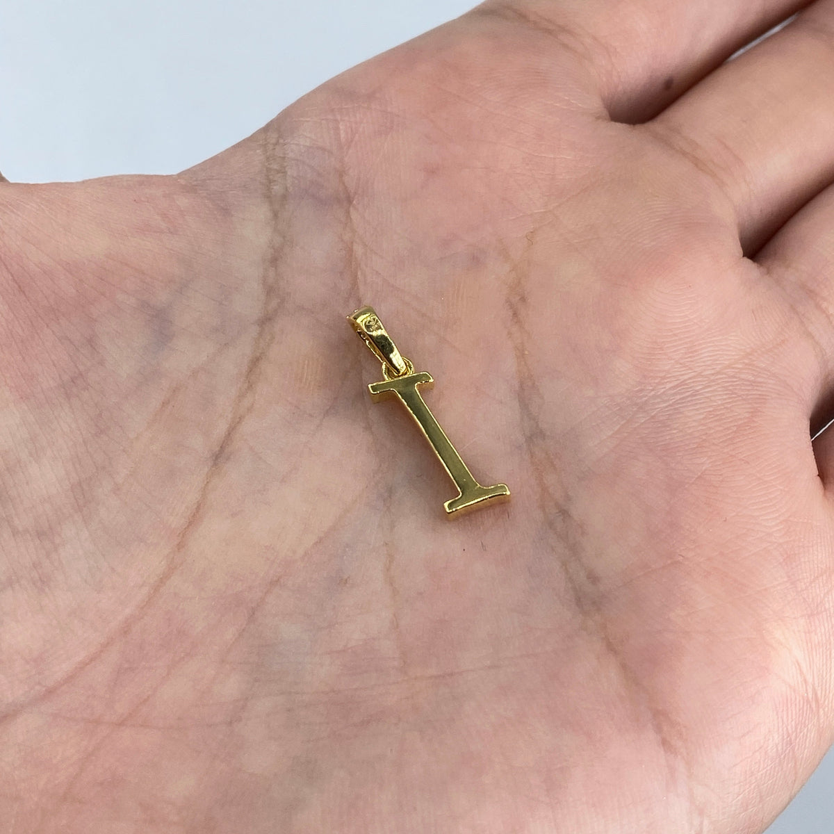 10K Gold Cursive I Initial Diamond Pendant - additional product view 4