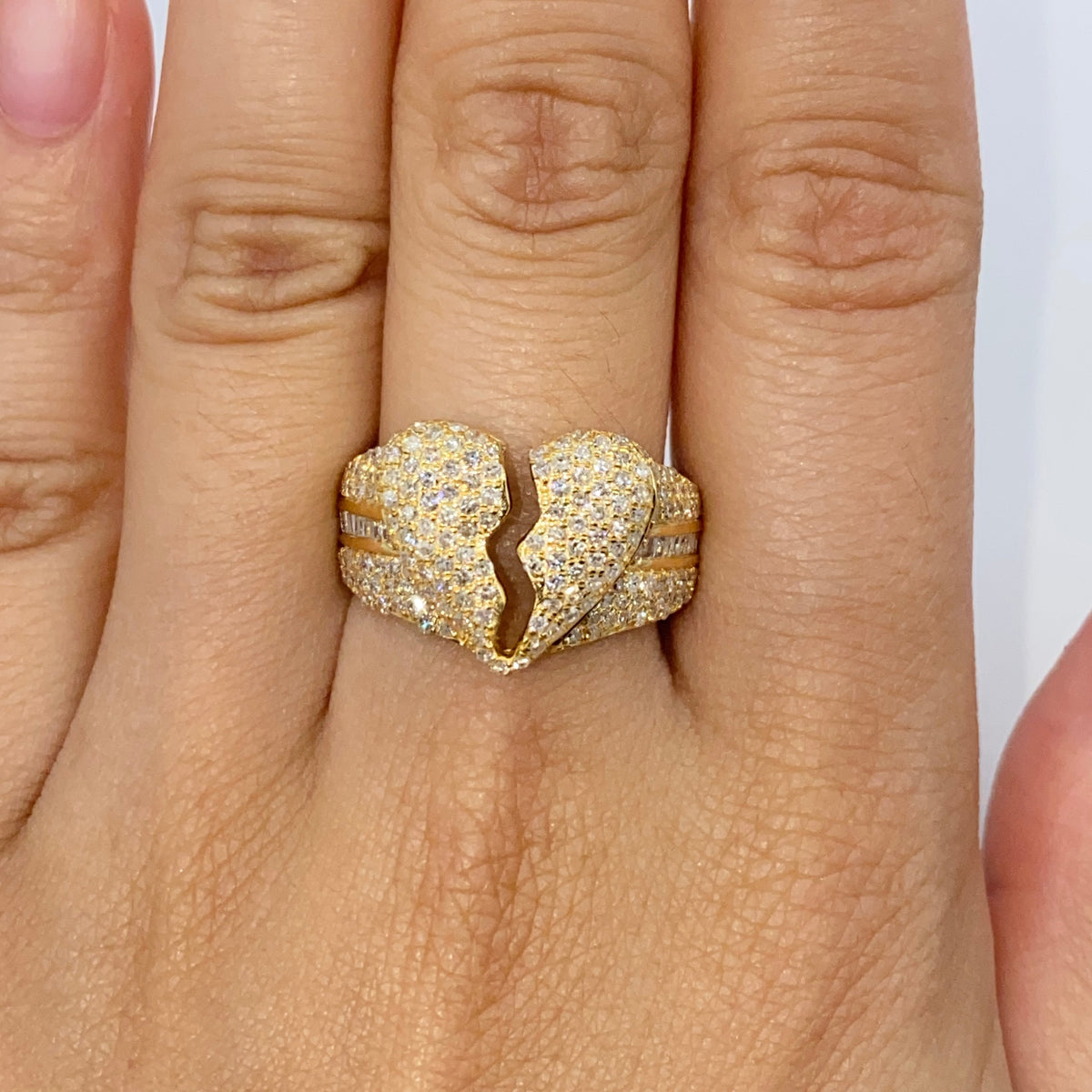 14K Gold Broken Heart Diamond Baguette Ring in yellow gold - close-up product photo