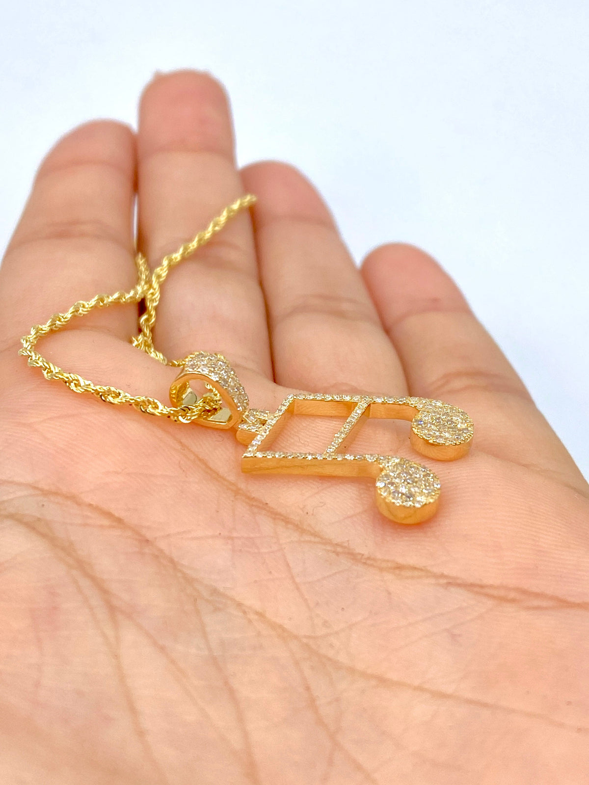 10K Gold Diamond Music Note - additional product view 2