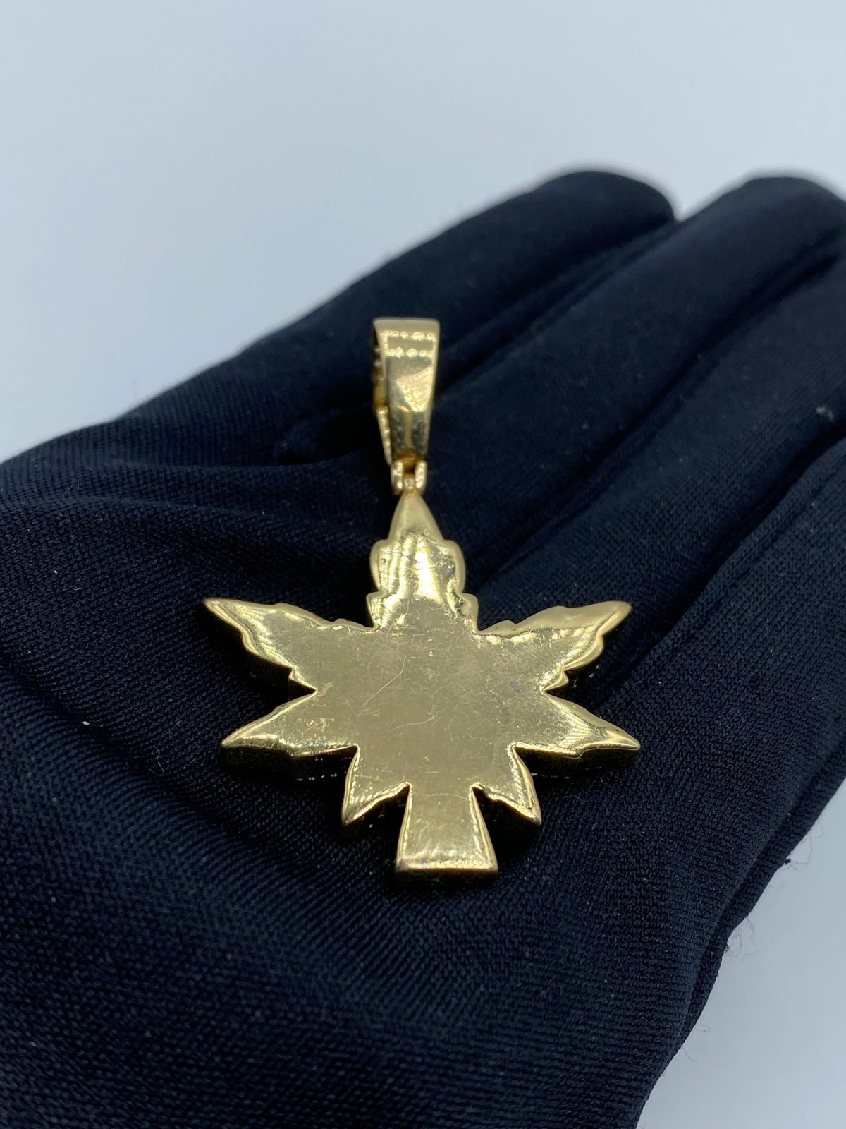 Weed Cannabis Diamond Pendant 3.7 Ct - additional product view 5