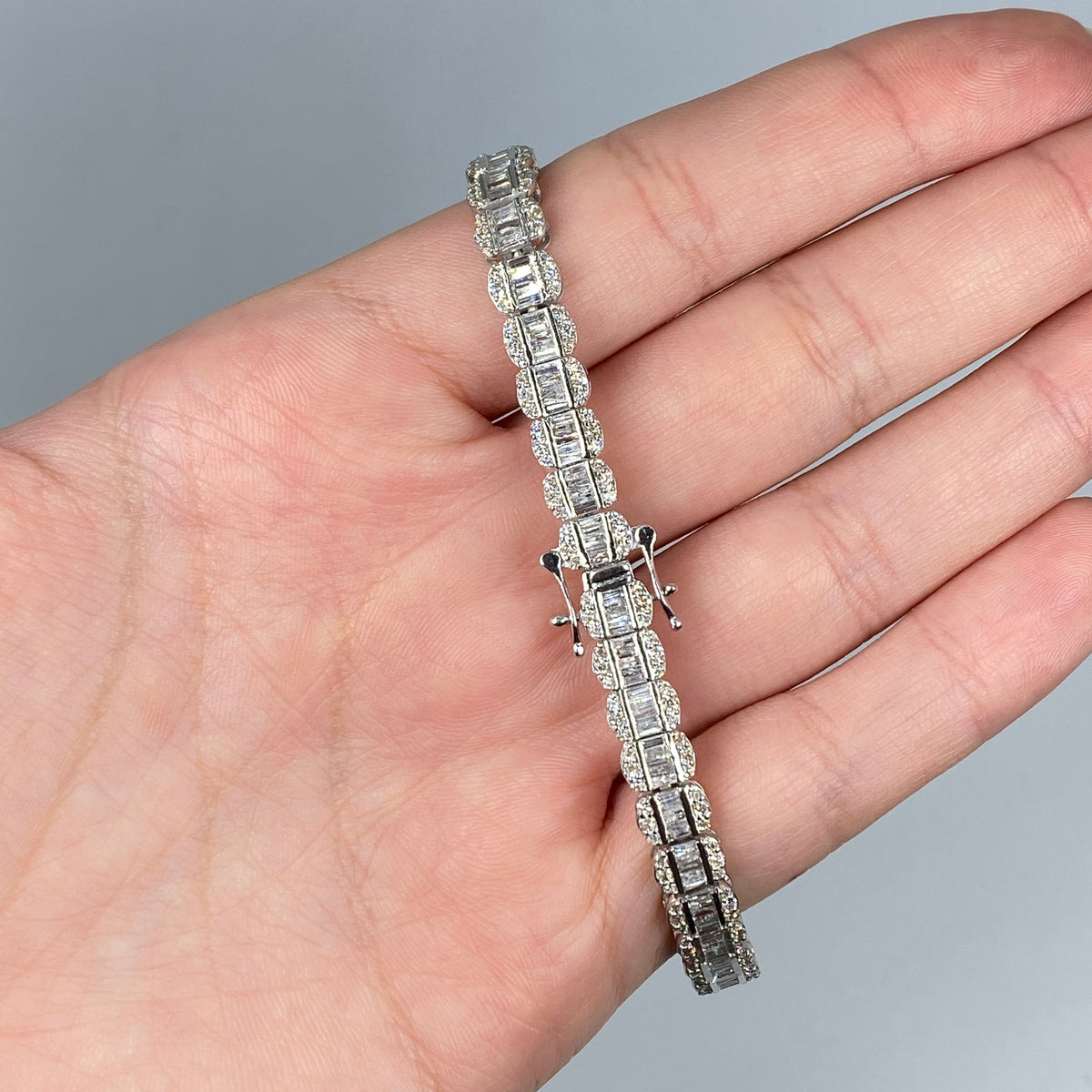 14K Gold Rounded Rectangle Link Diamond Baguette Bracelet 7mm - additional product view 4
