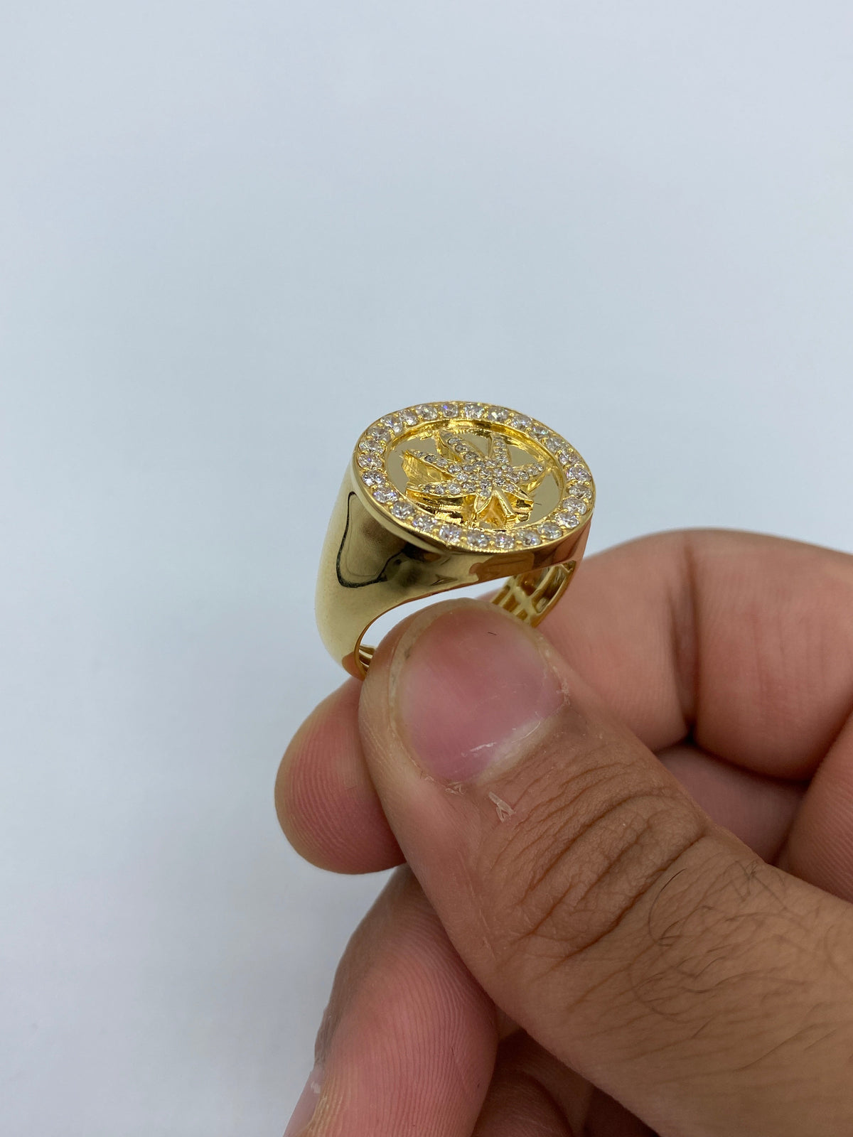 14K Gold Weed Circle Diamond Ring - additional product view 5