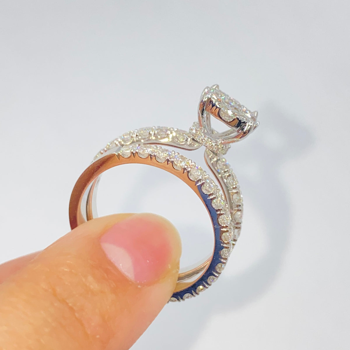 14K Gold Barbie Circle Diamond Engagement Ring - additional product view 3