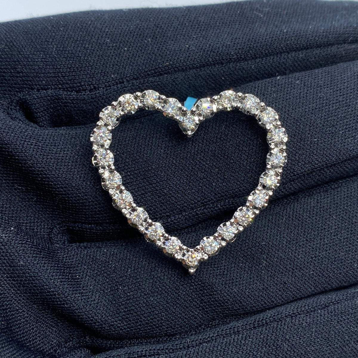 14K Gold Heart Outline Diamond Pendant - additional product view 2