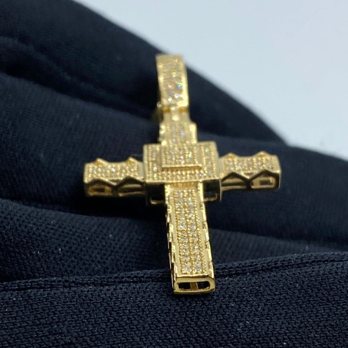 10K Gold Square Budded Cross Diamond Pendant - additional product view 4
