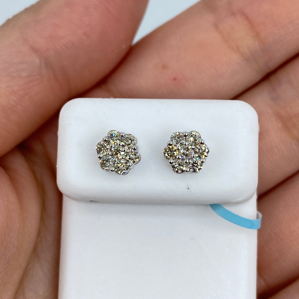 14K Gold Flower Diamond Earrings 0.9 Ct - additional product view 6