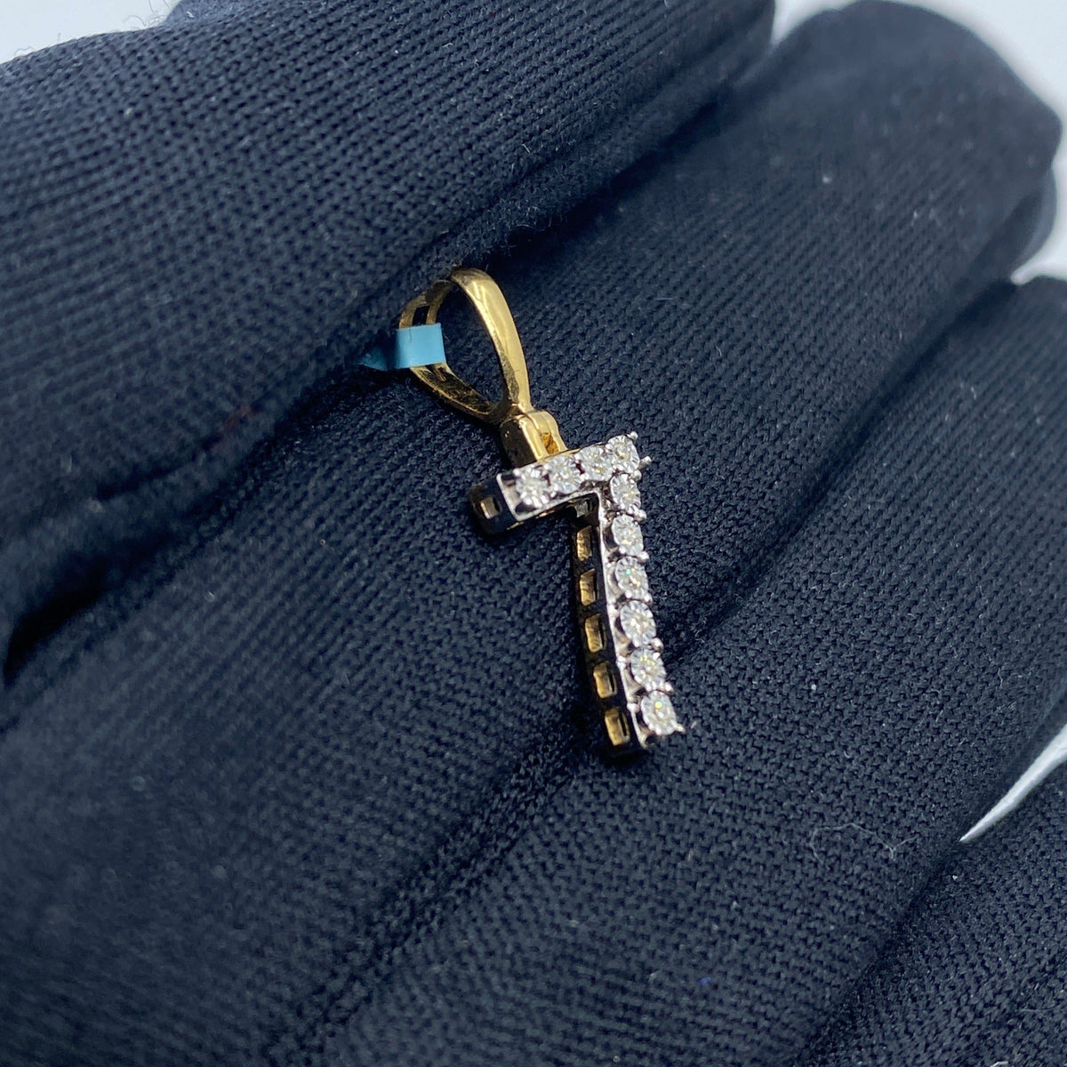14K Gold Number 7 Diamond Pendant - additional product view 3