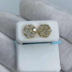 14K Gold Flower Diamond Earrings 1.8 Ct in rose gold - close-up product photo