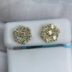 14K Gold Flower Diamond Earrings 3.1 Ct in yellow gold - close-up product photo
