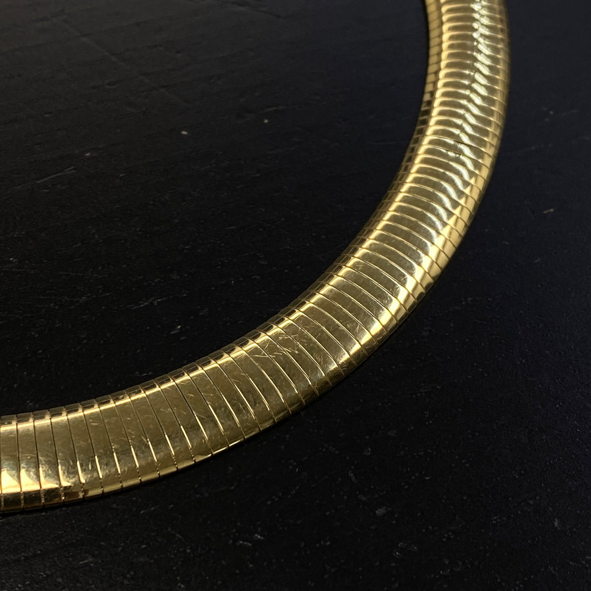 14K Gold 12.5mm Italian Herringbone Snake Chain - additional product view 4