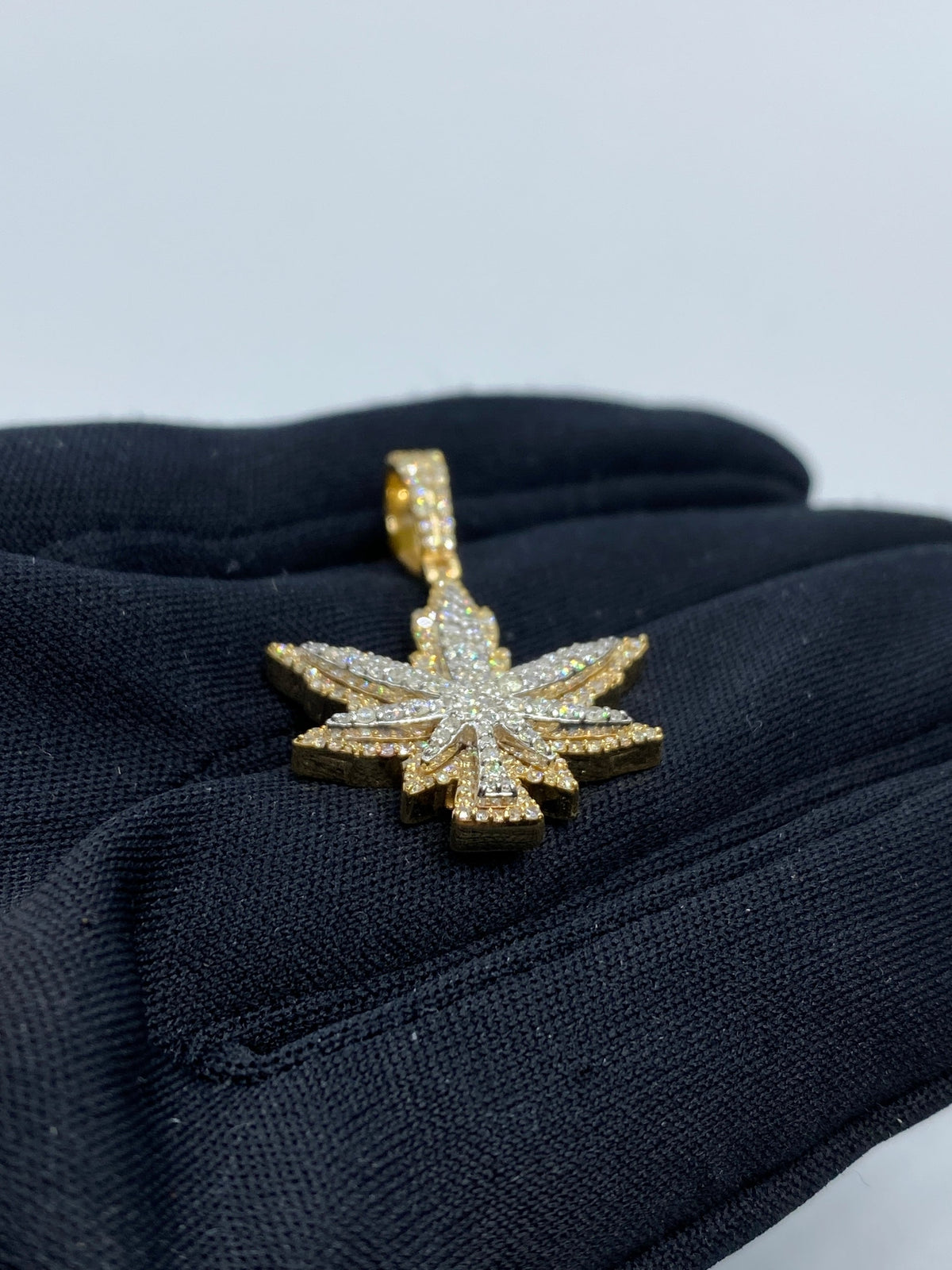 Weed Cannabis Diamond Pendant 1.6 Ct - additional product view 5