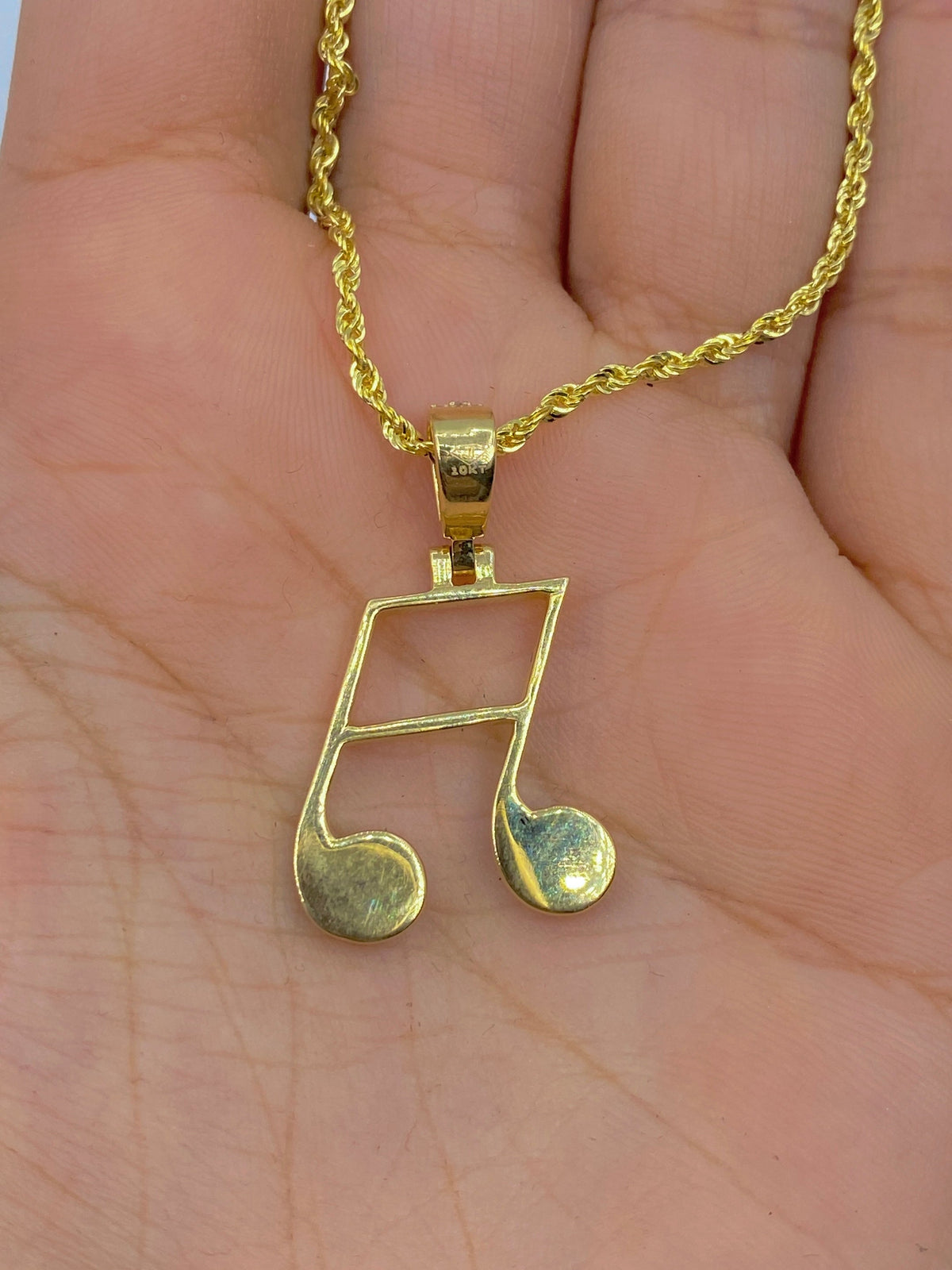 10K Gold Diamond Music Note - additional product view 4
