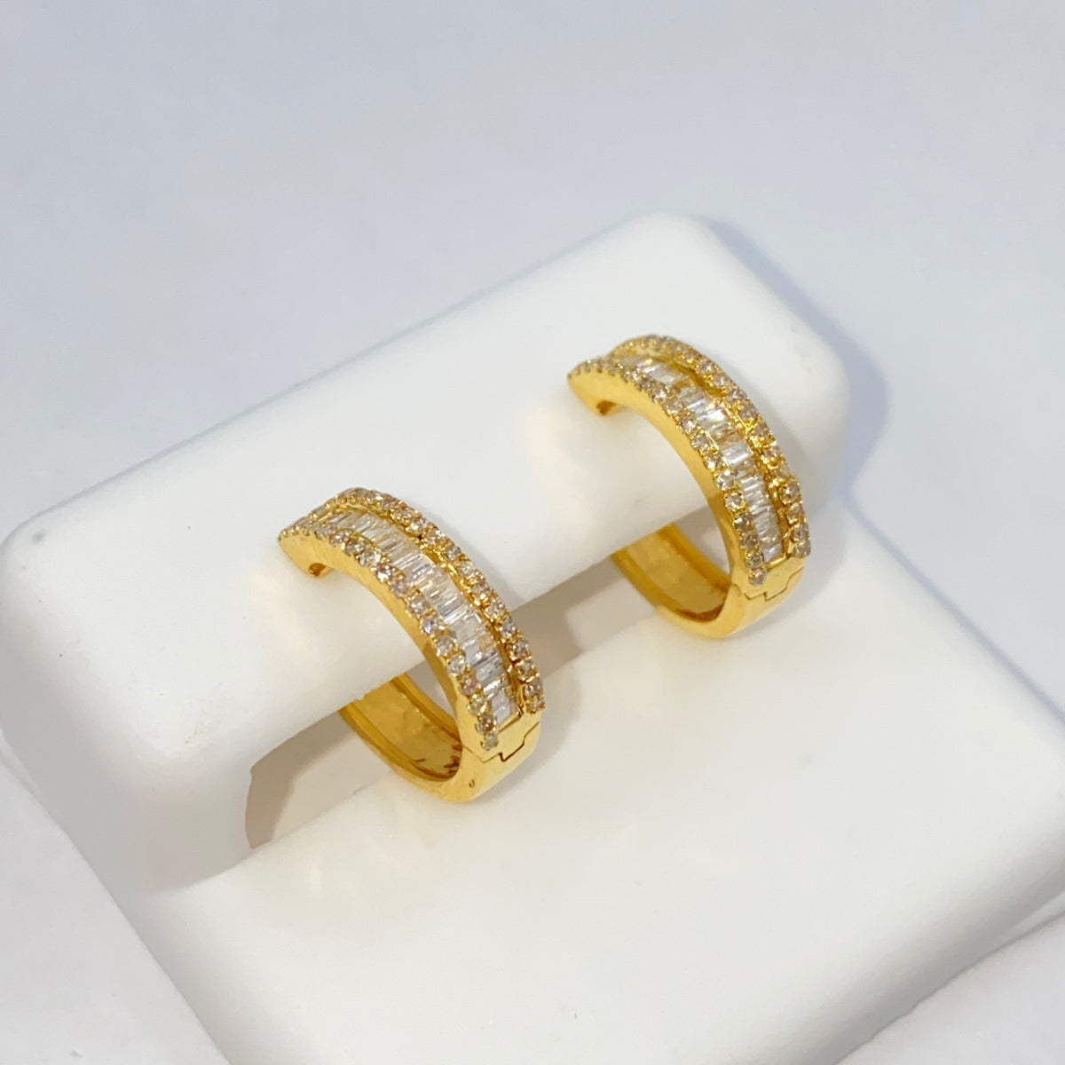 14K Gold Bold Diamond Baguette Hoop Earrings - additional product view 7