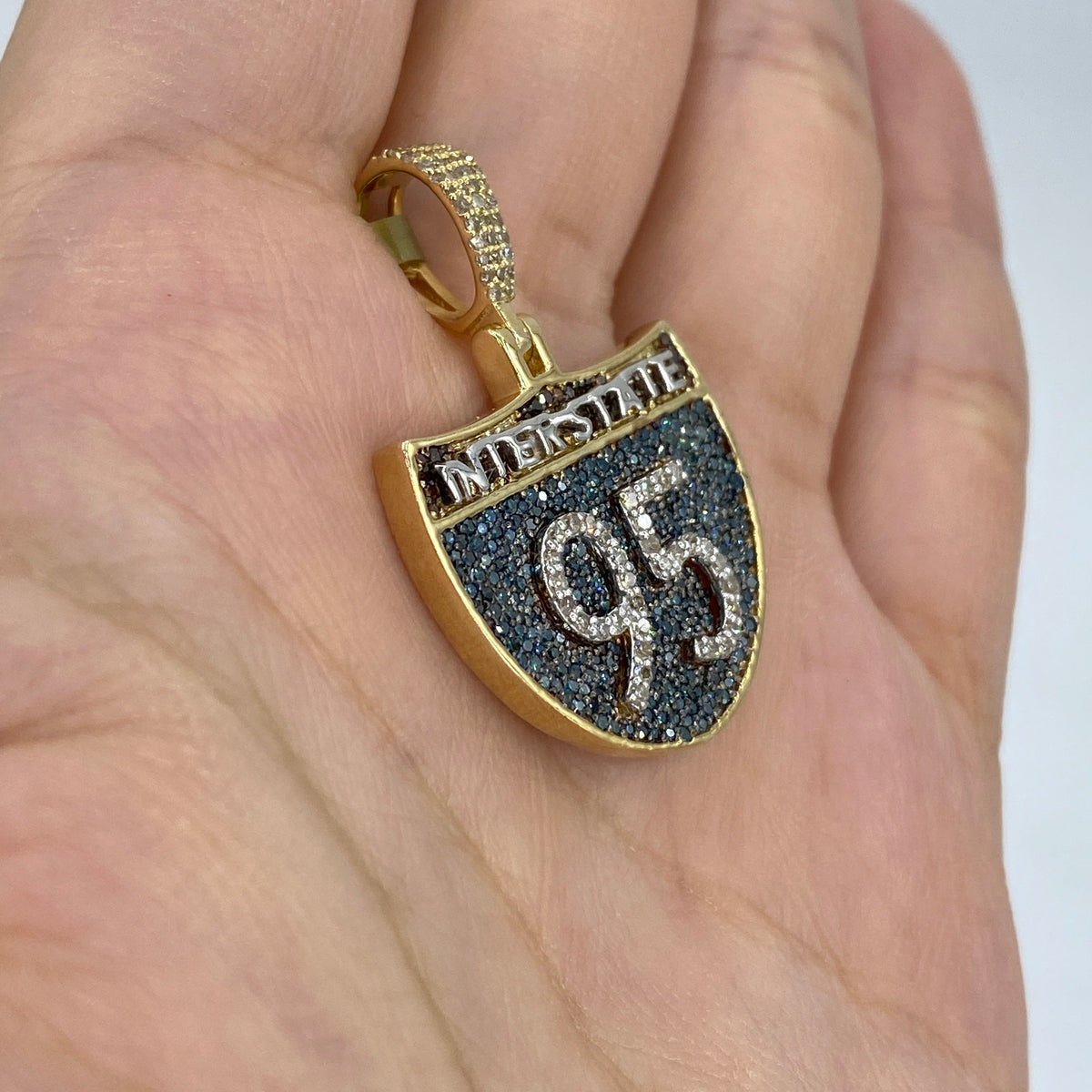 10K Gold I-95 Interstate Highway Diamond Pendant - additional product view 3