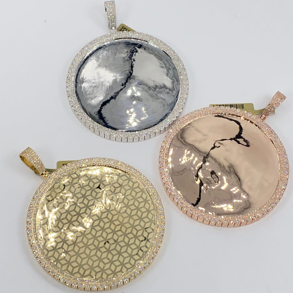 10K Gold Circle Photo Diamond Pendant - additional product view 12