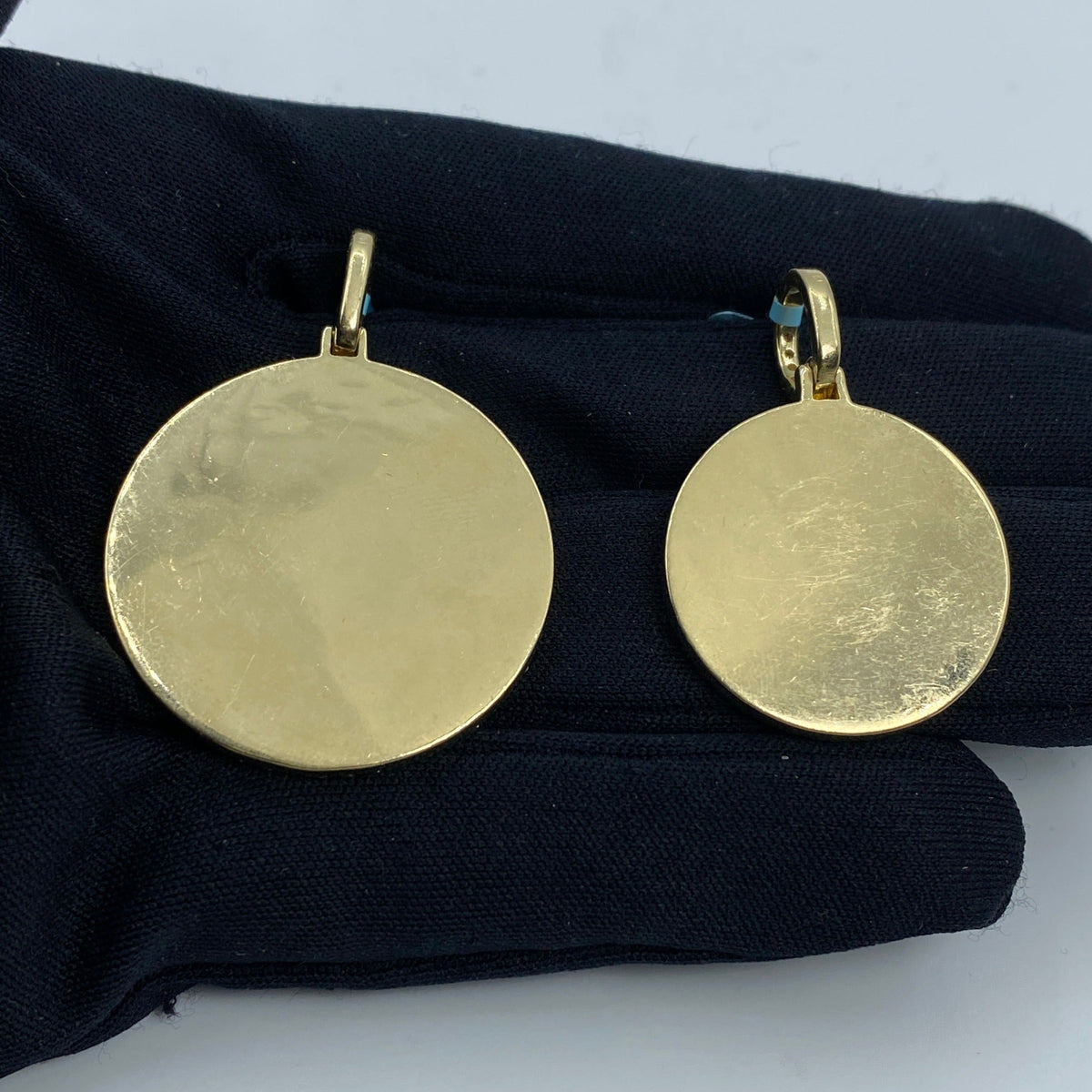14K Gold Circle Diamond Picture Photo Pendant - additional product view 6