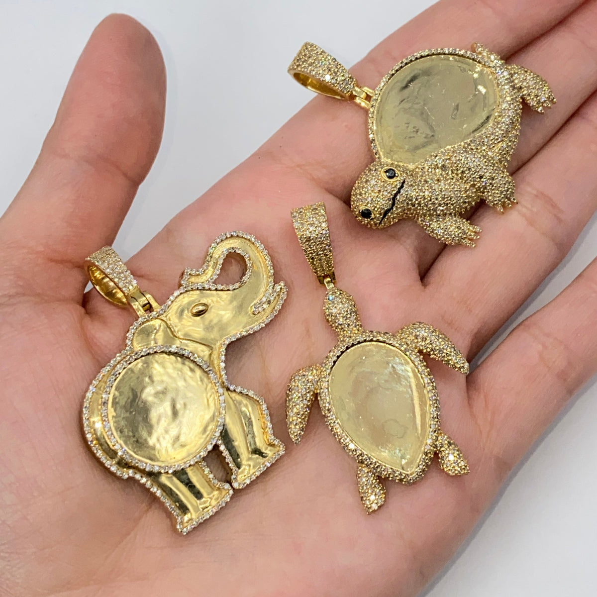 10K Gold Elephant Turtle Animal Picture Photo Diamond Pendant - additional product view 3
