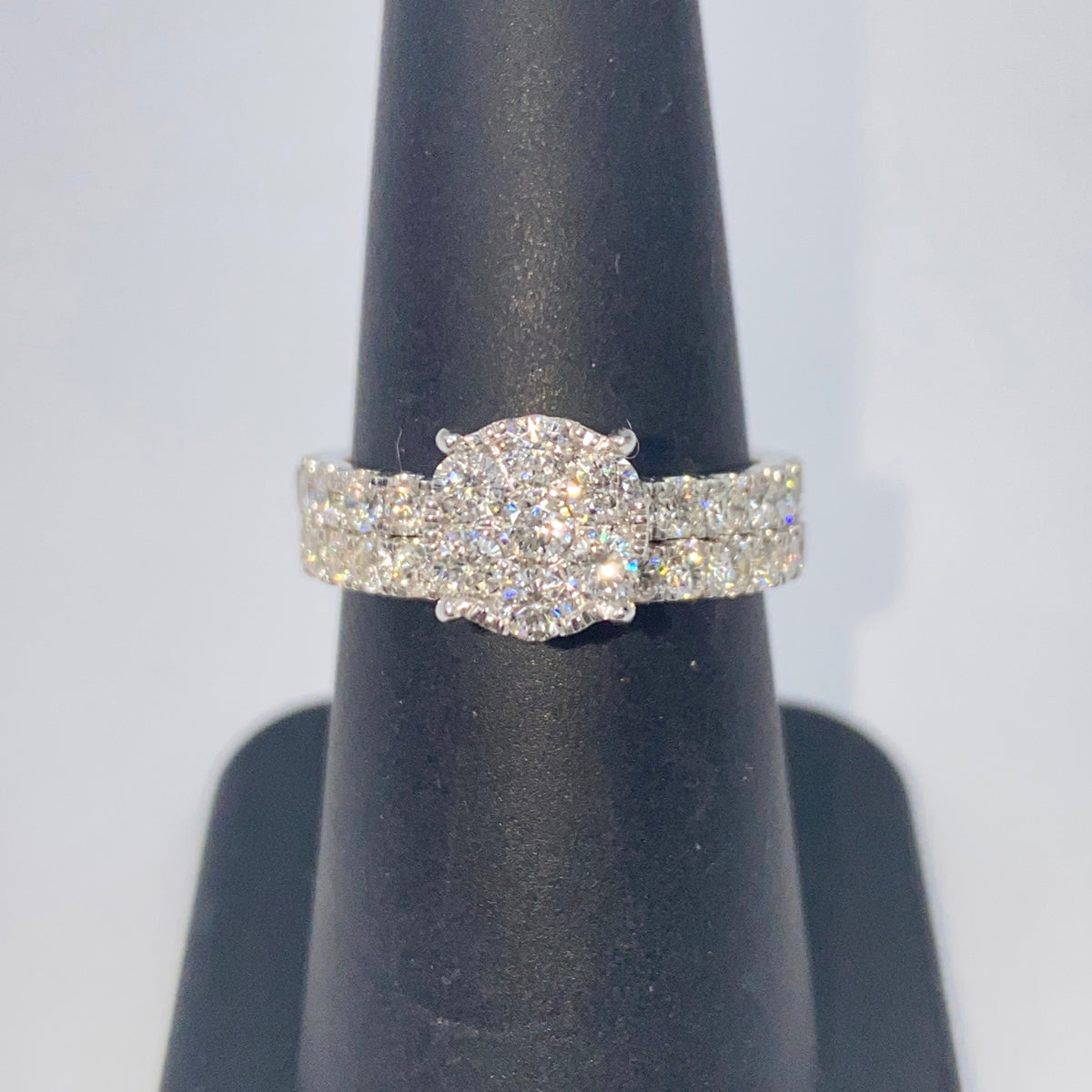 14K Gold Barbie Circle Diamond Engagement Ring - additional product view 12